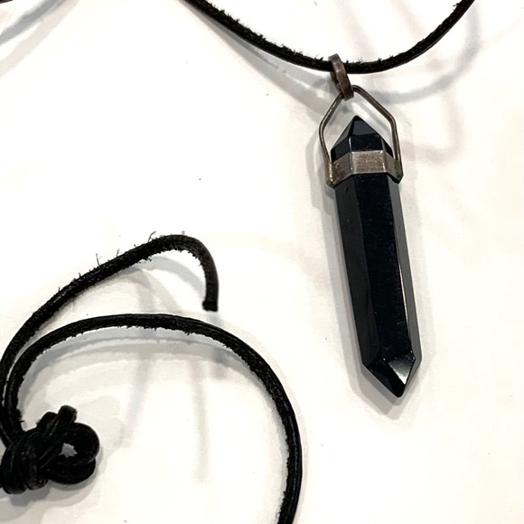 Jewelry - Black crystal necklace on leather cord